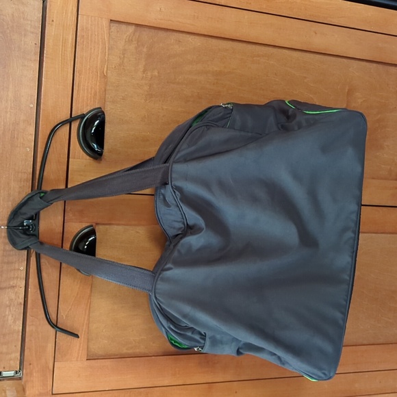 Under Armour Gray Green Athletic Bag Tote - Picture 2 of 7